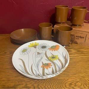Vintage Texasware floral daisy plates footed mug and bowls 1960 1970 brown